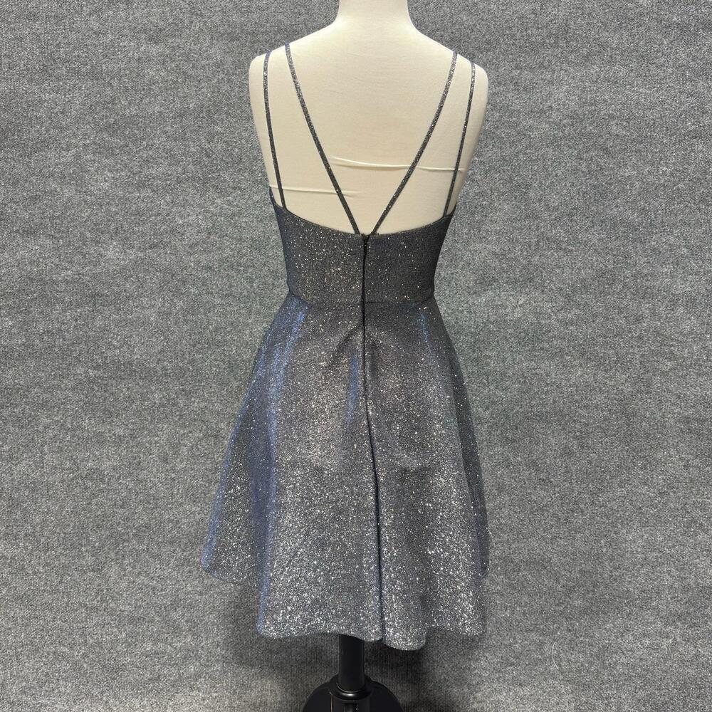Xscape Dress Womens 4 Silver Glitter V Neck Strappy Fit Flare Short Party - Picture 3 of 15